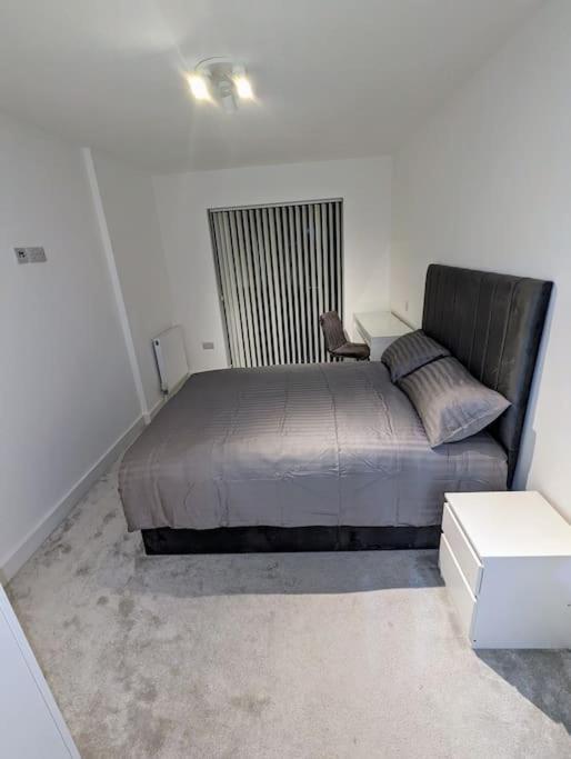 New Lux 1 Or 2 Bed Flats + Car Park + 5min Tube + Fast Wifi Appartement Londres