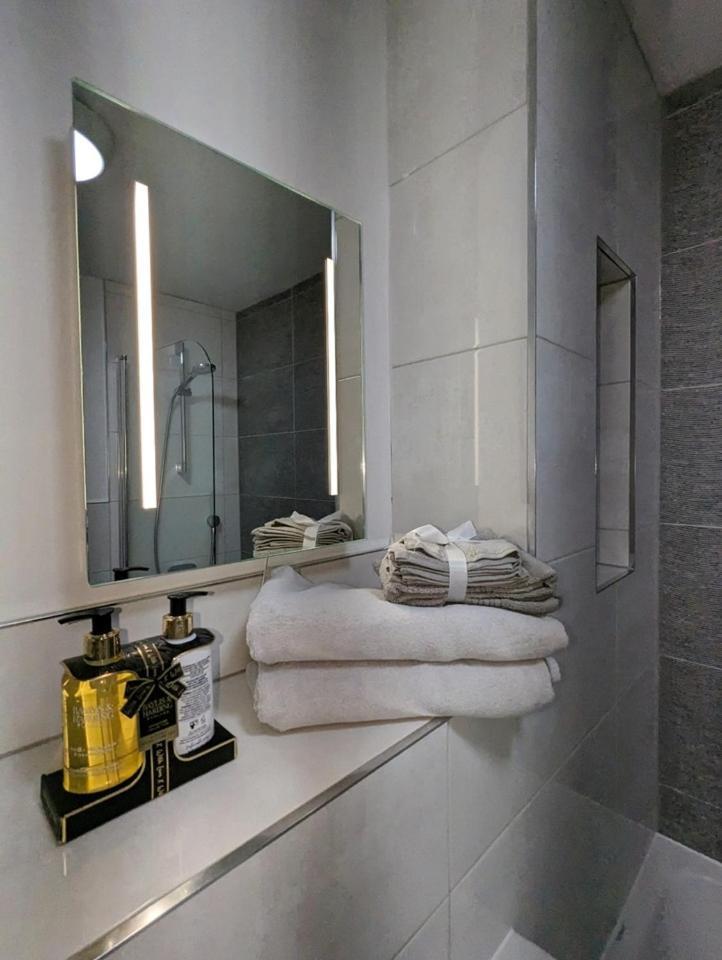 Appartement New Lux 1 Or 2 Bed Flats + Car Park + 5min Tube + Fast Wifi