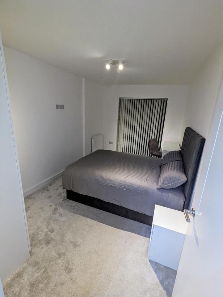 New Lux 1 Or 2 Bed Flats + Car Park + 5min Tube + Fast Wifi Appartement *